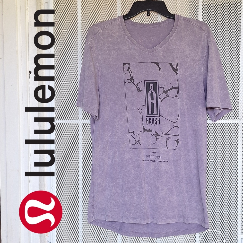 Lululemon men's workout athletic t-shirt